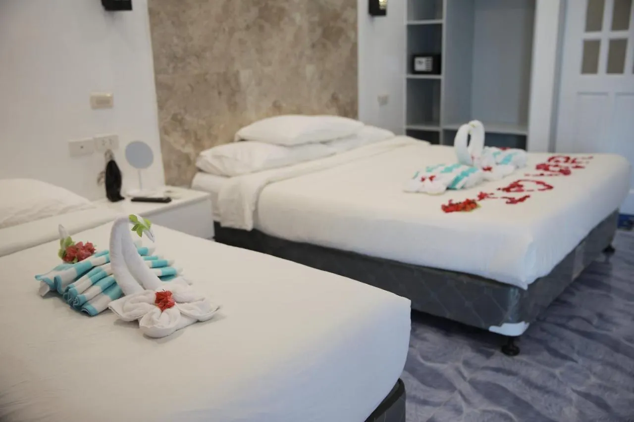 פנגלאו 버진 아일랜드 리조트 Virgin Island Resort Restaurant & Spa 0*,  הפיליפינים