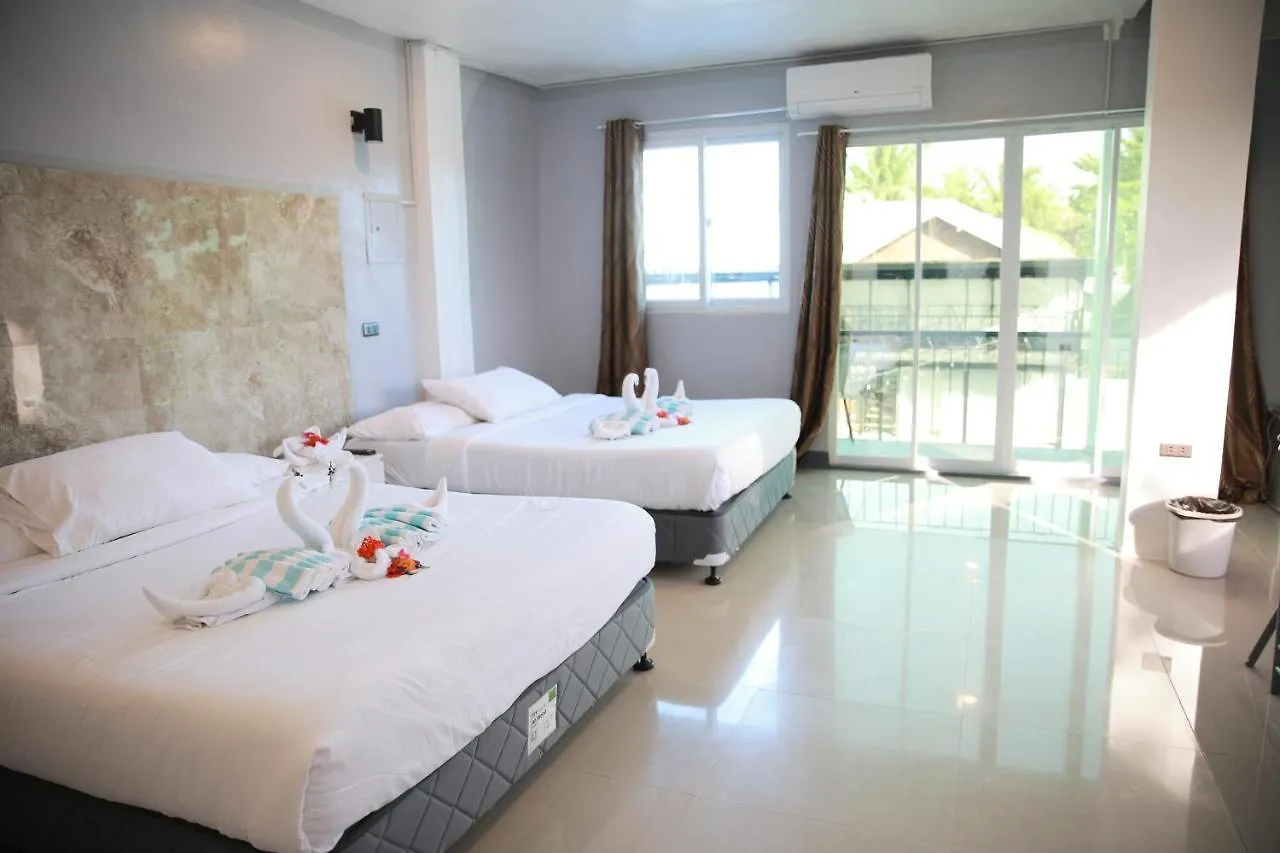 פנגלאו 버진 아일랜드 리조트 Virgin Island Resort Restaurant & Spa