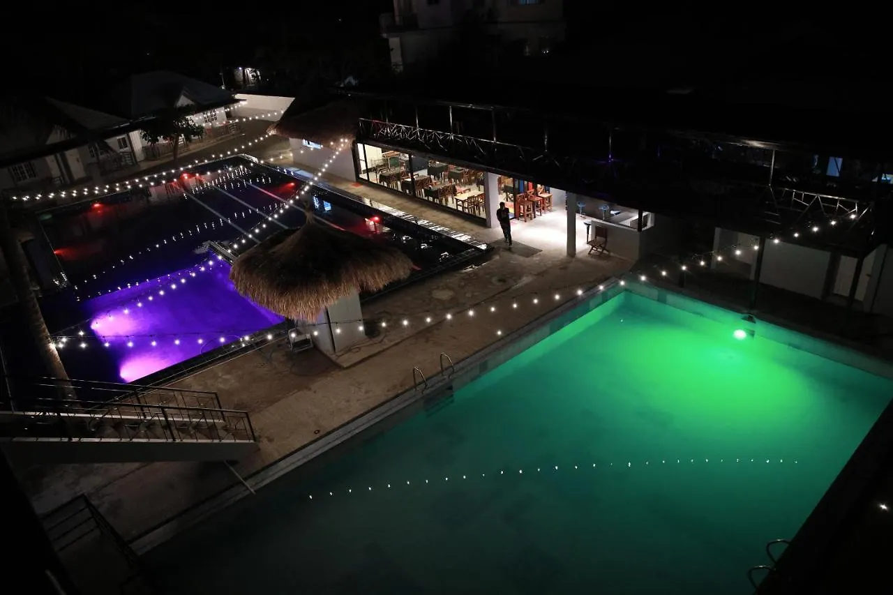 פנגלאו 버진 아일랜드 리조트 Virgin Island Resort Restaurant & Spa