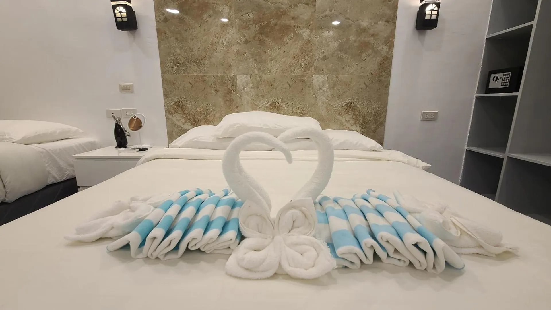 פנגלאו 버진 아일랜드 리조트 Virgin Island Resort Restaurant & Spa הפיליפינים