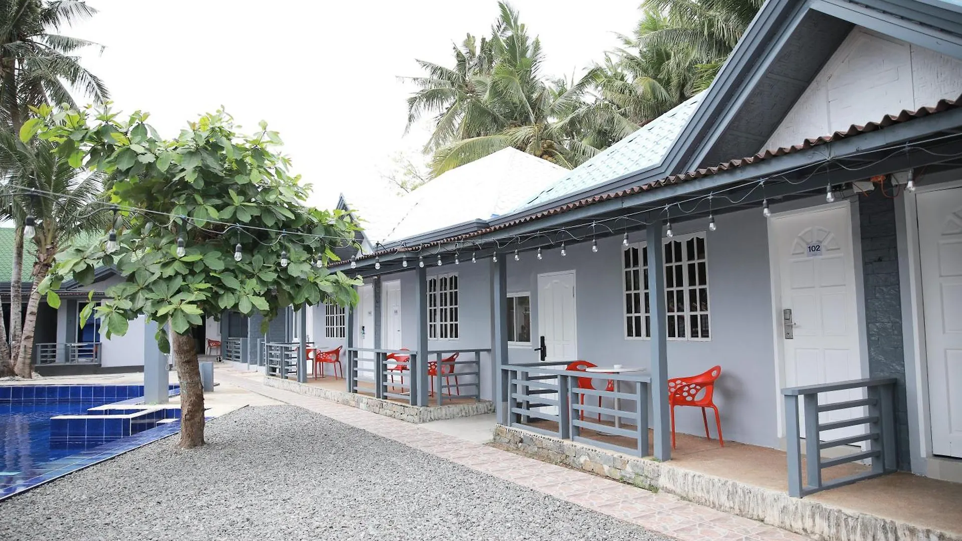 פנגלאו 버진 아일랜드 리조트 Virgin Island Resort Restaurant & Spa